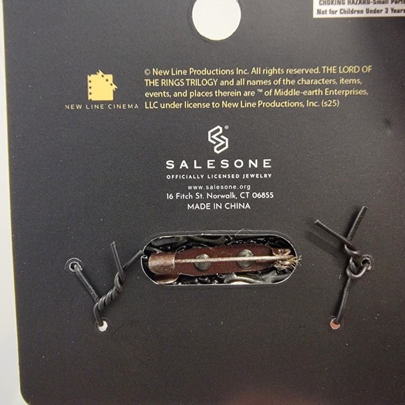 NEW The Lord Of The Rings Gandalf The White Brooch Pin Replica - Picture 5 of 5